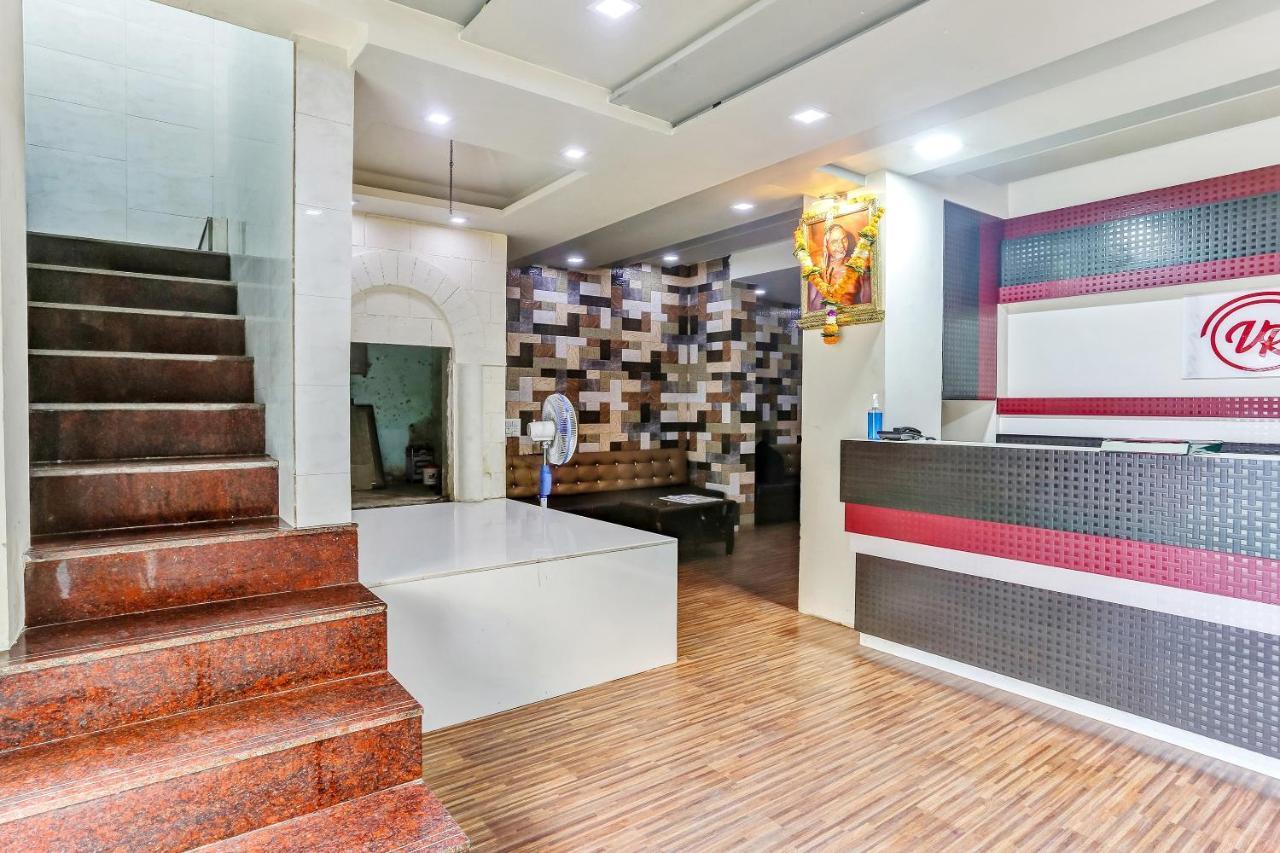 Oyo Flagship 83396 Hotel Vinyasa Residency Mumbai Exterior photo